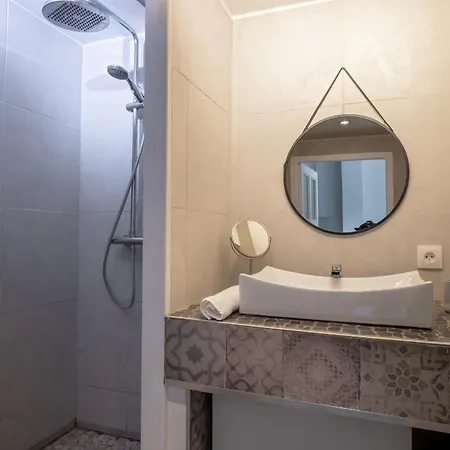Spacieuse Avec Piscine Privee Nyaraló