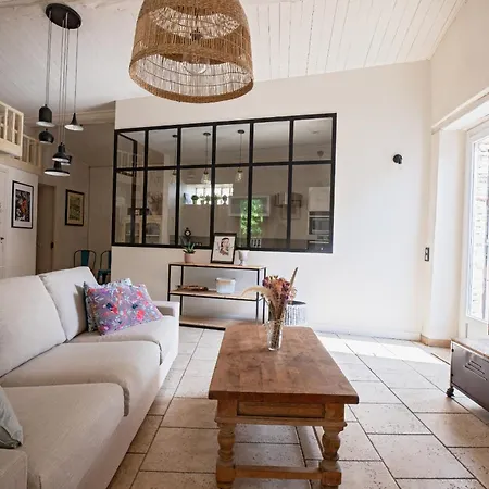 Prázdninový dům Spacieuse Avec Piscine Privee Saint-Bauzille-de-Putois