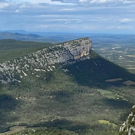 Nyaraló Spacieuse Avec Piscine Privee Saint-Bauzille-de-Putois