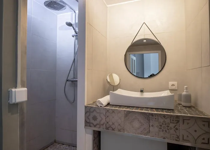 Spacieuse Avec Piscine Privee Holiday home