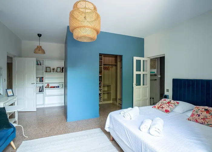 Spacieuse Avec Piscine Privee Holiday home